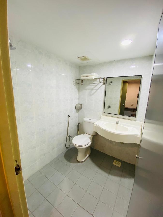 Ta Hotel Kuala Lumpur Buitenkant foto